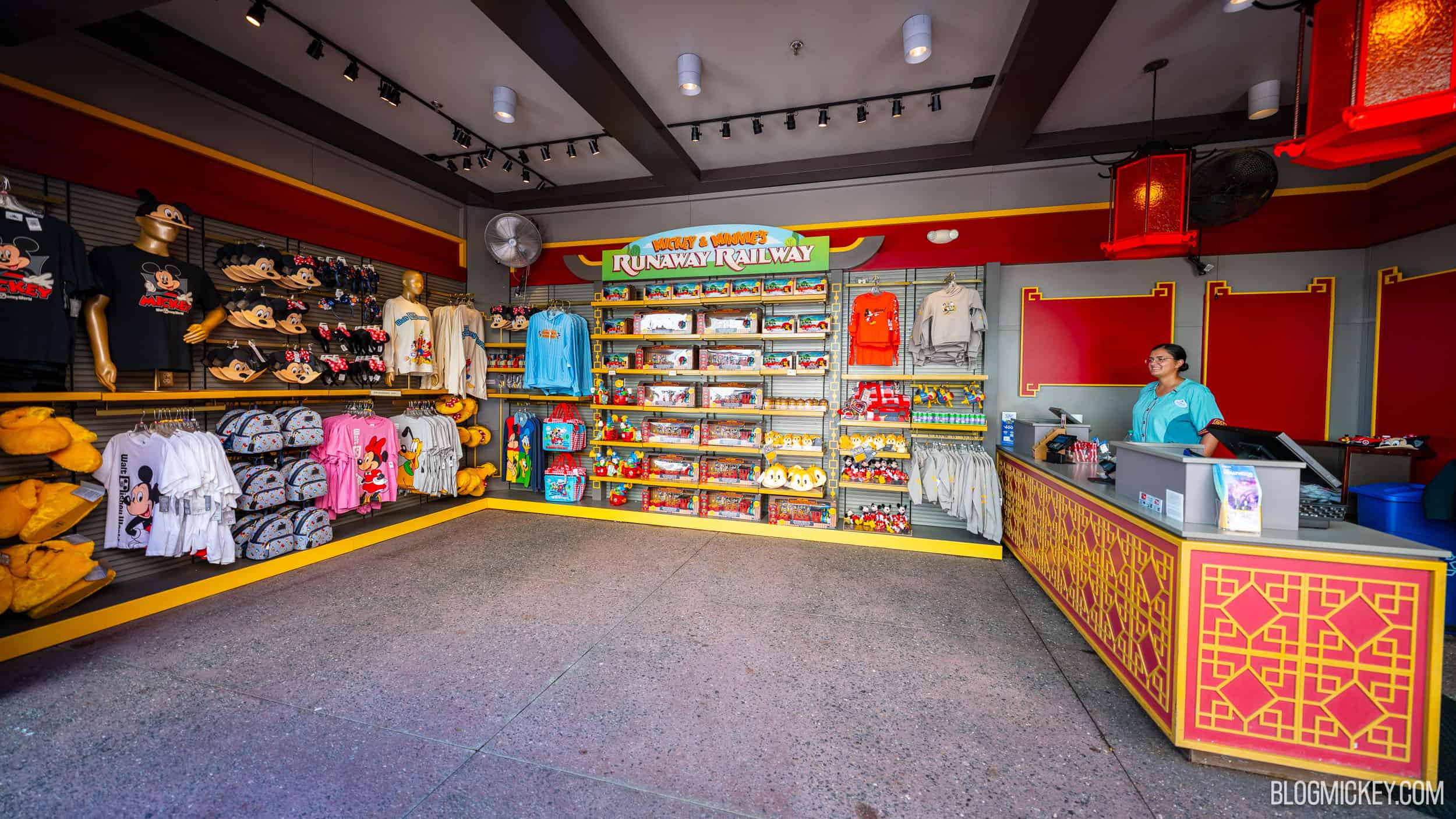 Great Movie Finds' Mickey & Minnie's Runaway Railway Gift