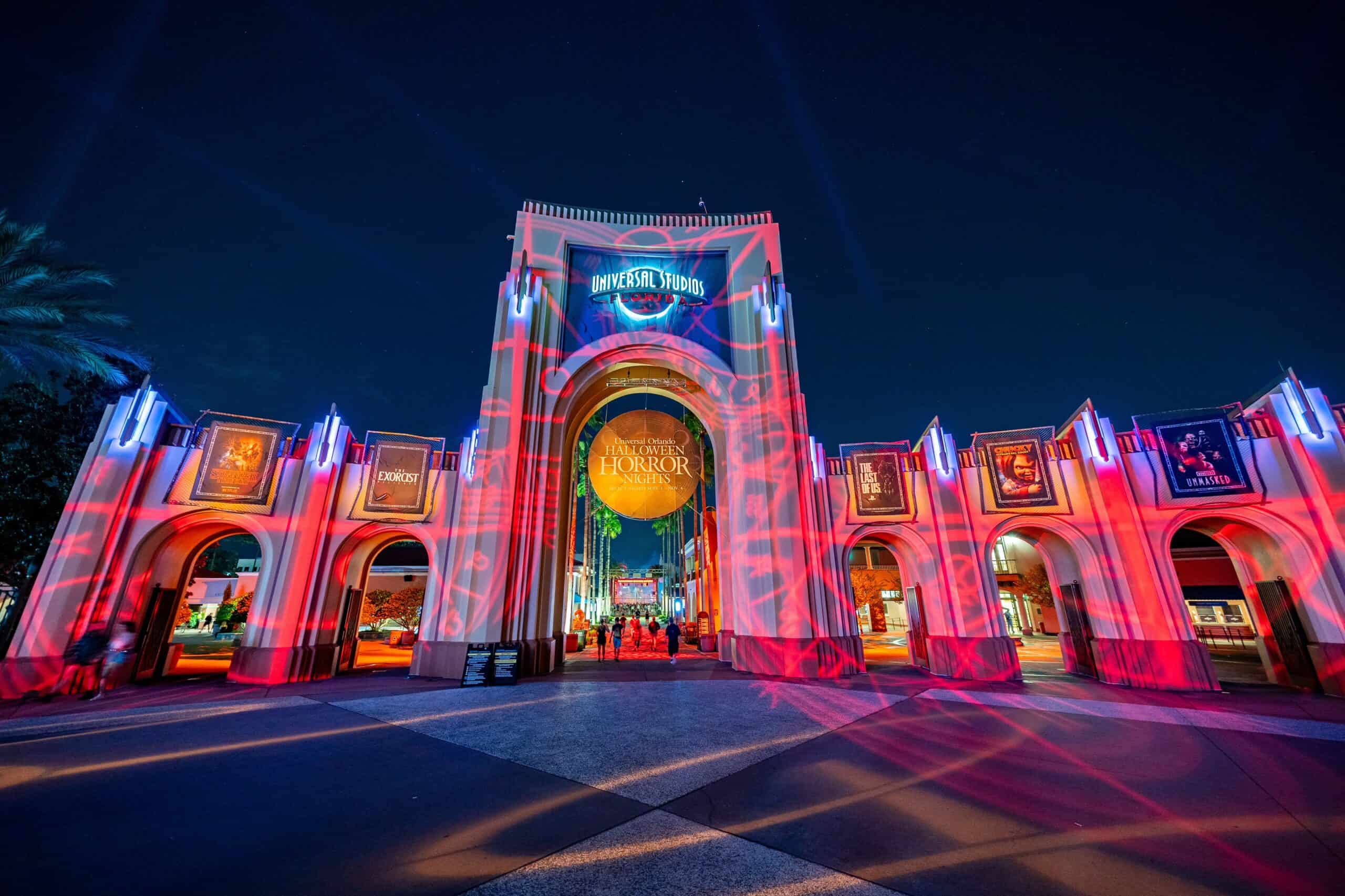 Halloween Horror Nights Entrance