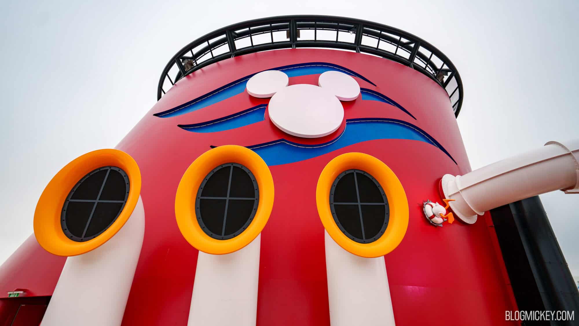 Disney Cruise Line Replacing Key to the World Cards with Wristbands in New Test